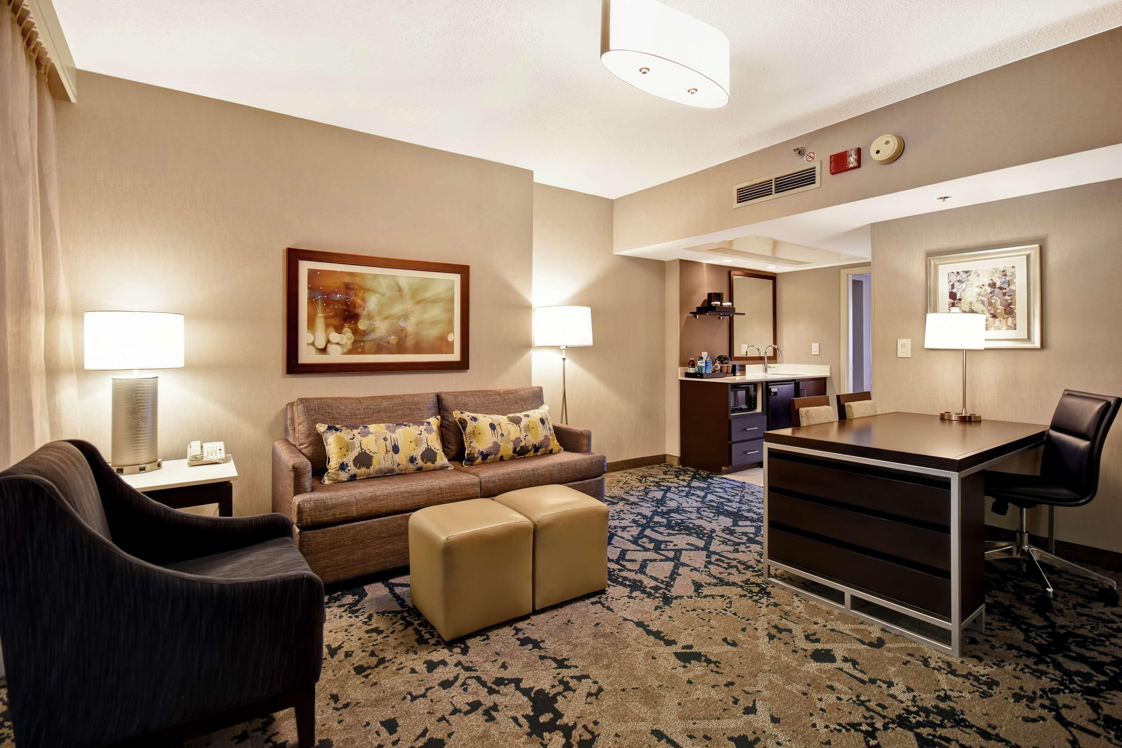 Embassy Suites By Hilton Raleigh Durham Research Triangle Cary Eksteriør bilde