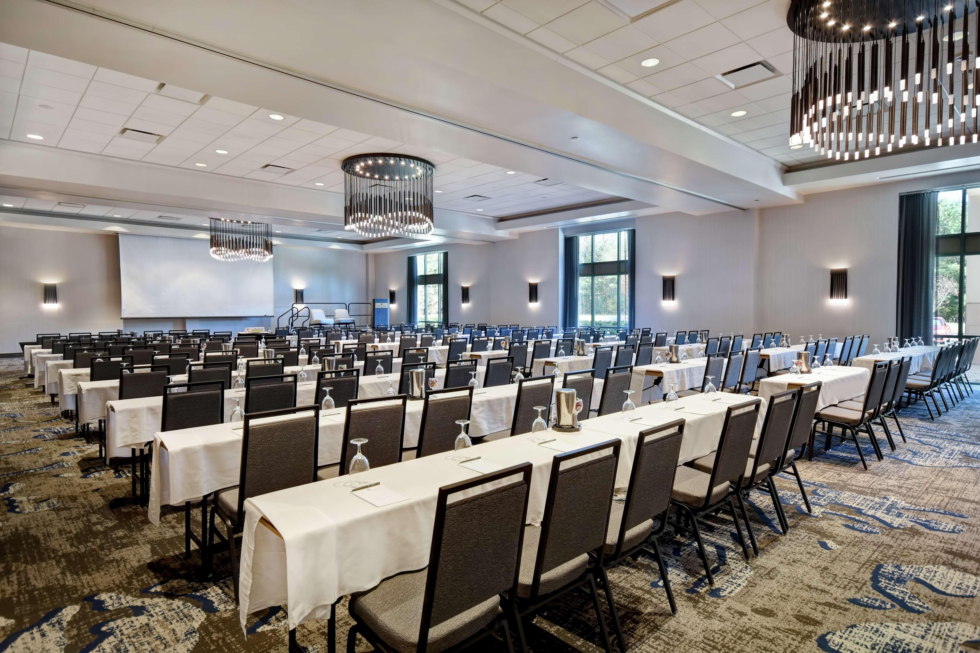 Embassy Suites By Hilton Raleigh Durham Research Triangle Cary Eksteriør bilde