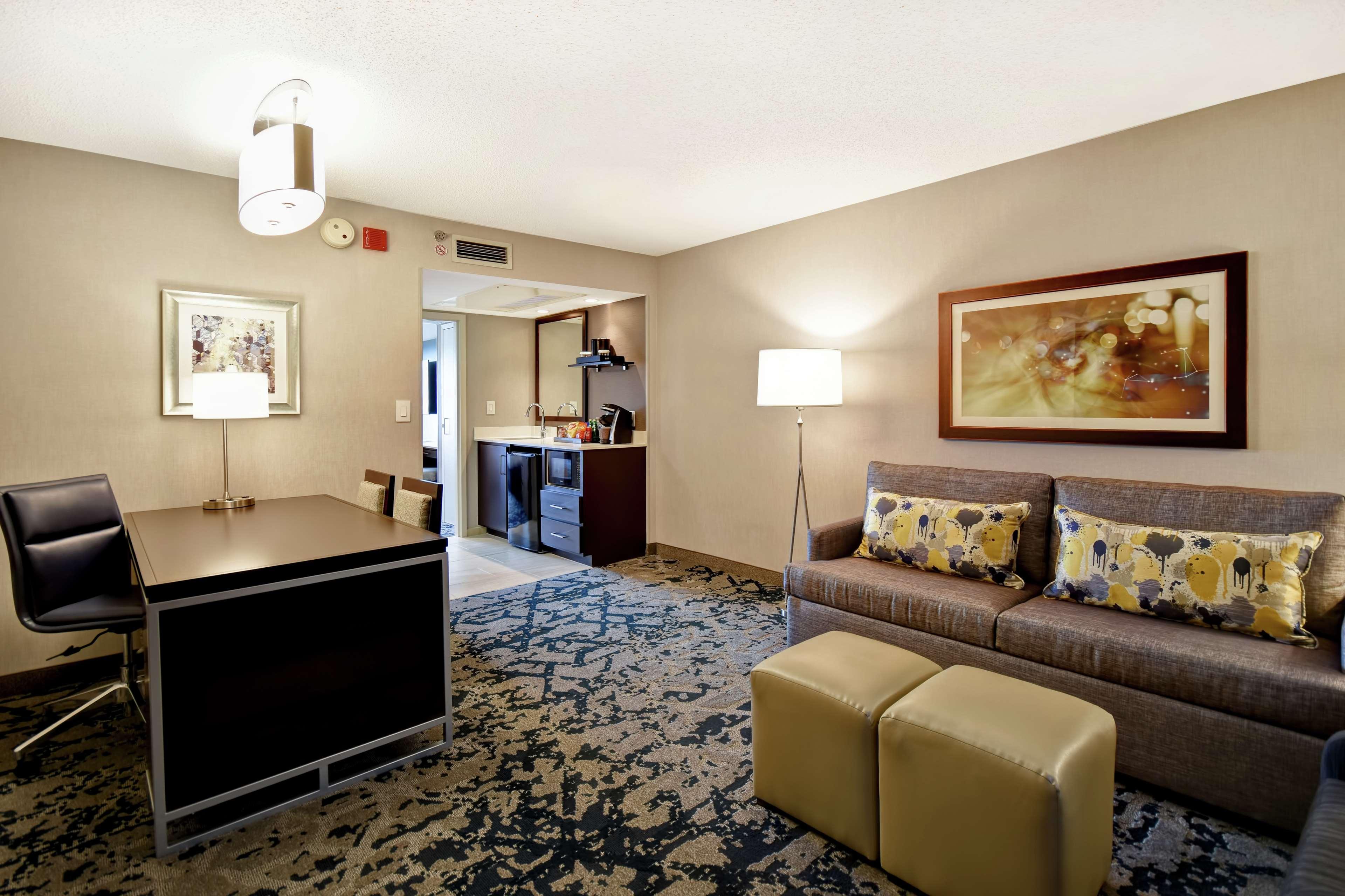 Embassy Suites By Hilton Raleigh Durham Research Triangle Cary Eksteriør bilde