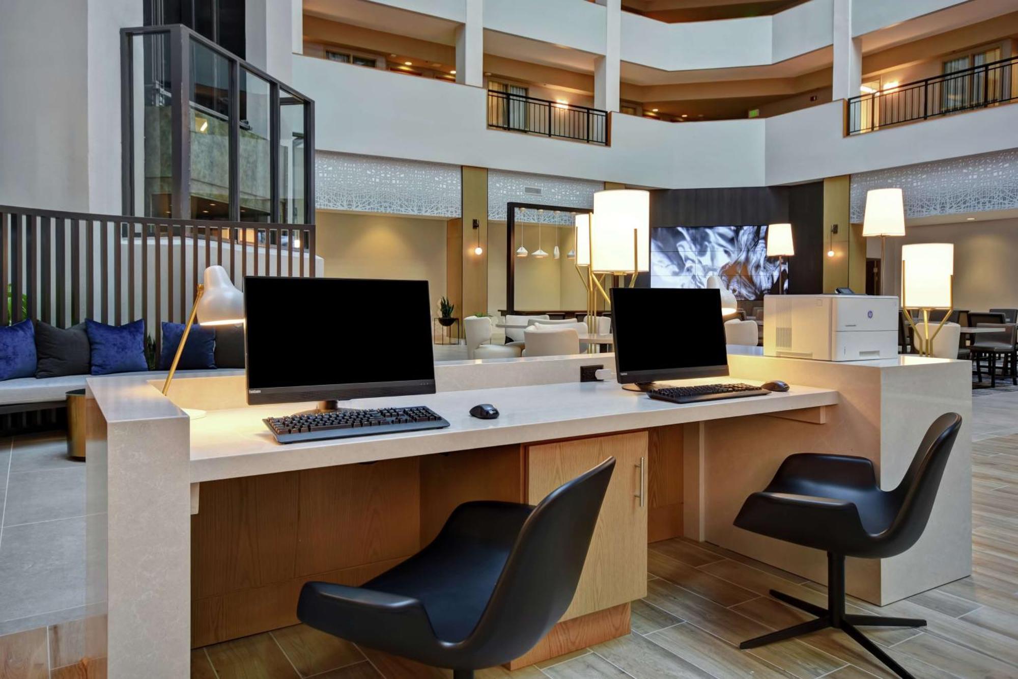 Embassy Suites By Hilton Raleigh Durham Research Triangle Cary Eksteriør bilde