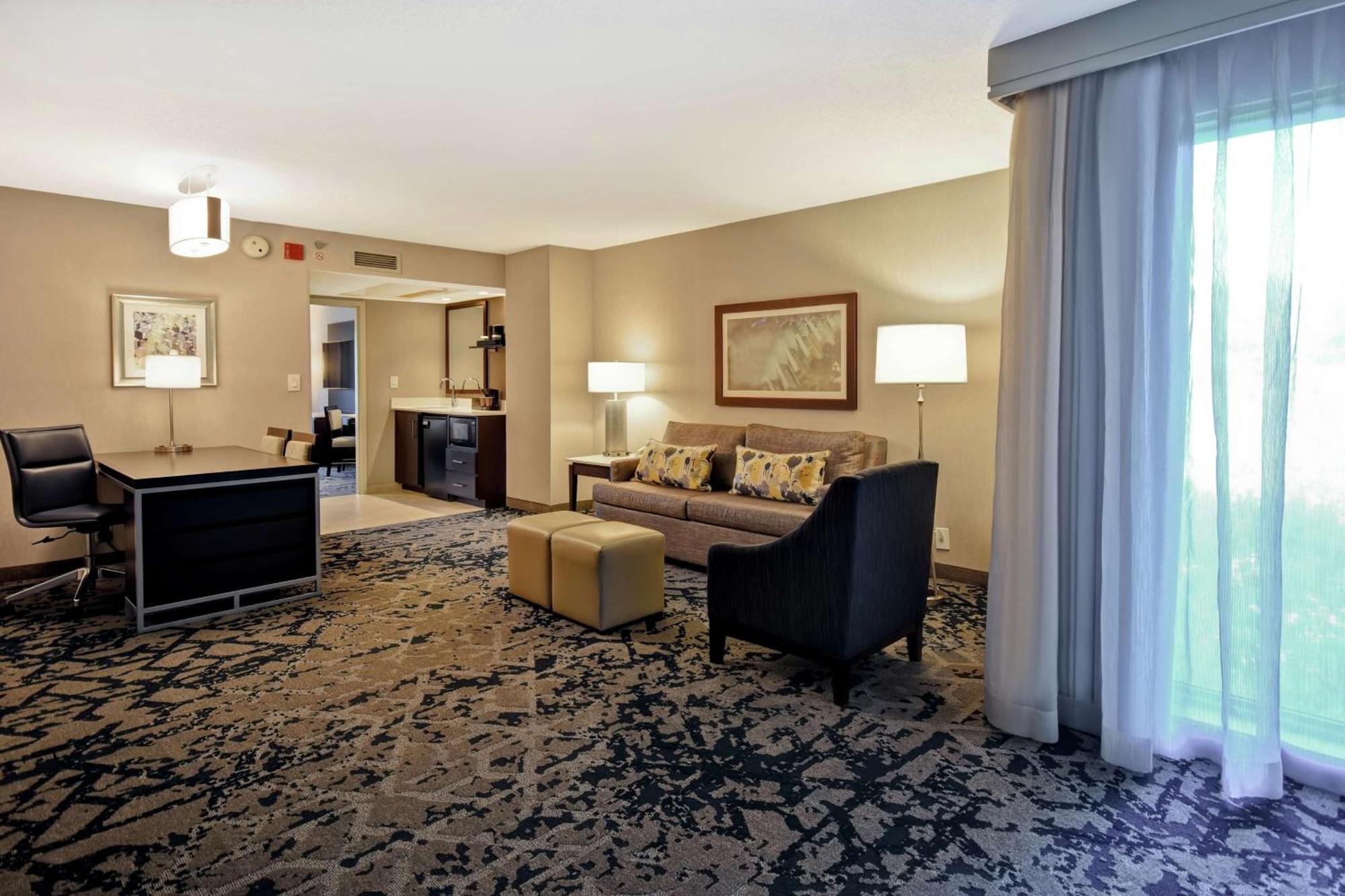 Embassy Suites By Hilton Raleigh Durham Research Triangle Cary Eksteriør bilde